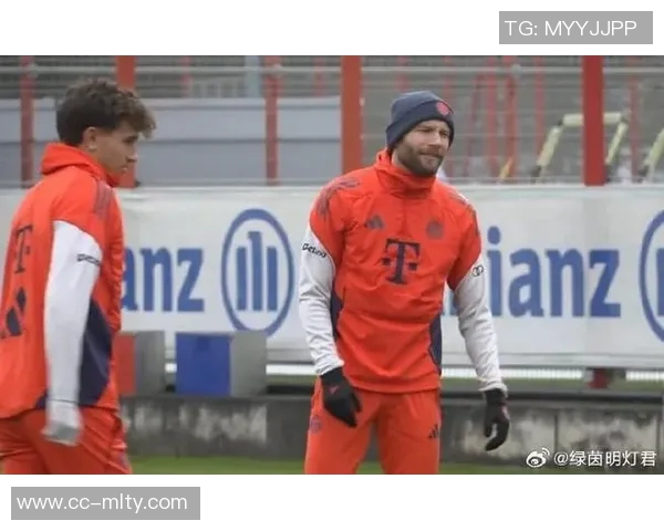 斯坦尼西奇踝关节受伤两周后恢复训练拜仁官方确认消息